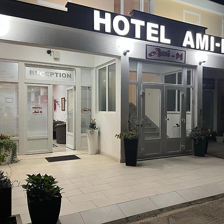 Hotel Ami - M Неум Екстер'єр фото
