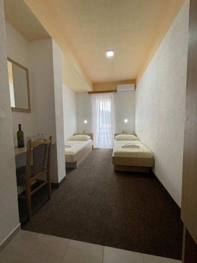 Hotel Ami - M Неум Екстер'єр фото