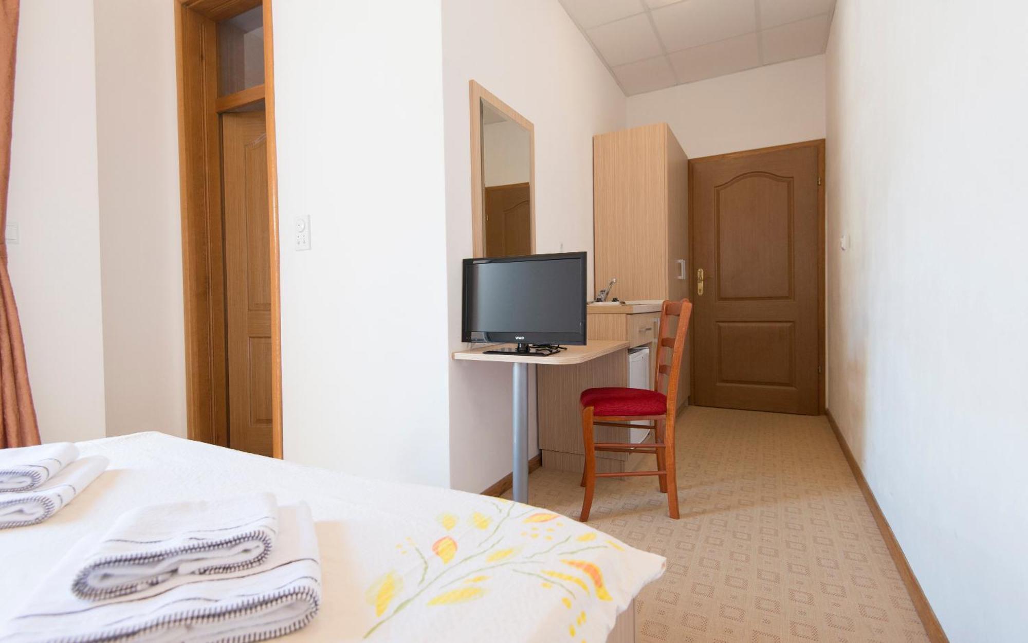 Hotel Ami - M Неум Екстер'єр фото