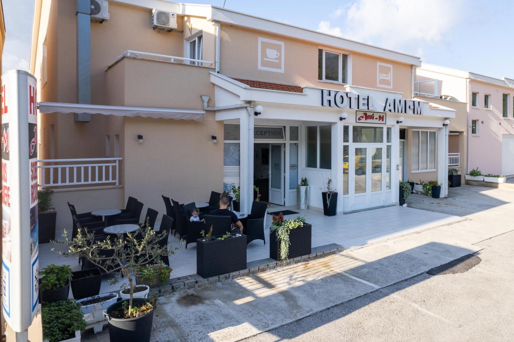 Hotel Ami - M Неум Екстер'єр фото