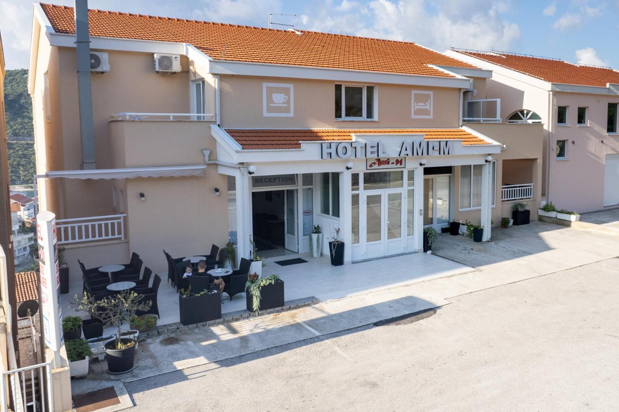 Hotel Ami - M Неум Екстер'єр фото
